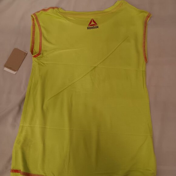 Girl's NWT Sleeveless T-Shirts - Picture 3 of 3